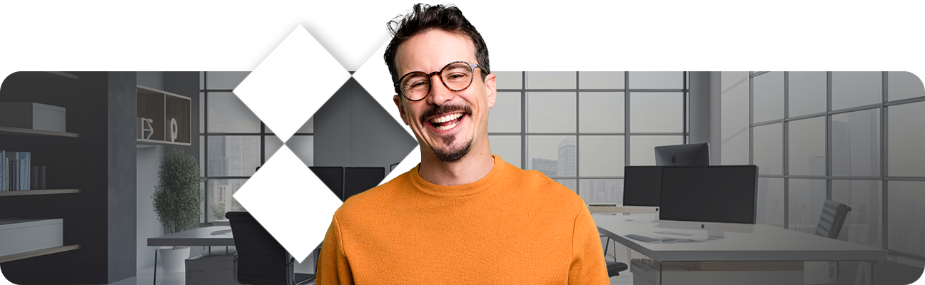 Profissionais trabalhando na Infox - Vem ser Infox